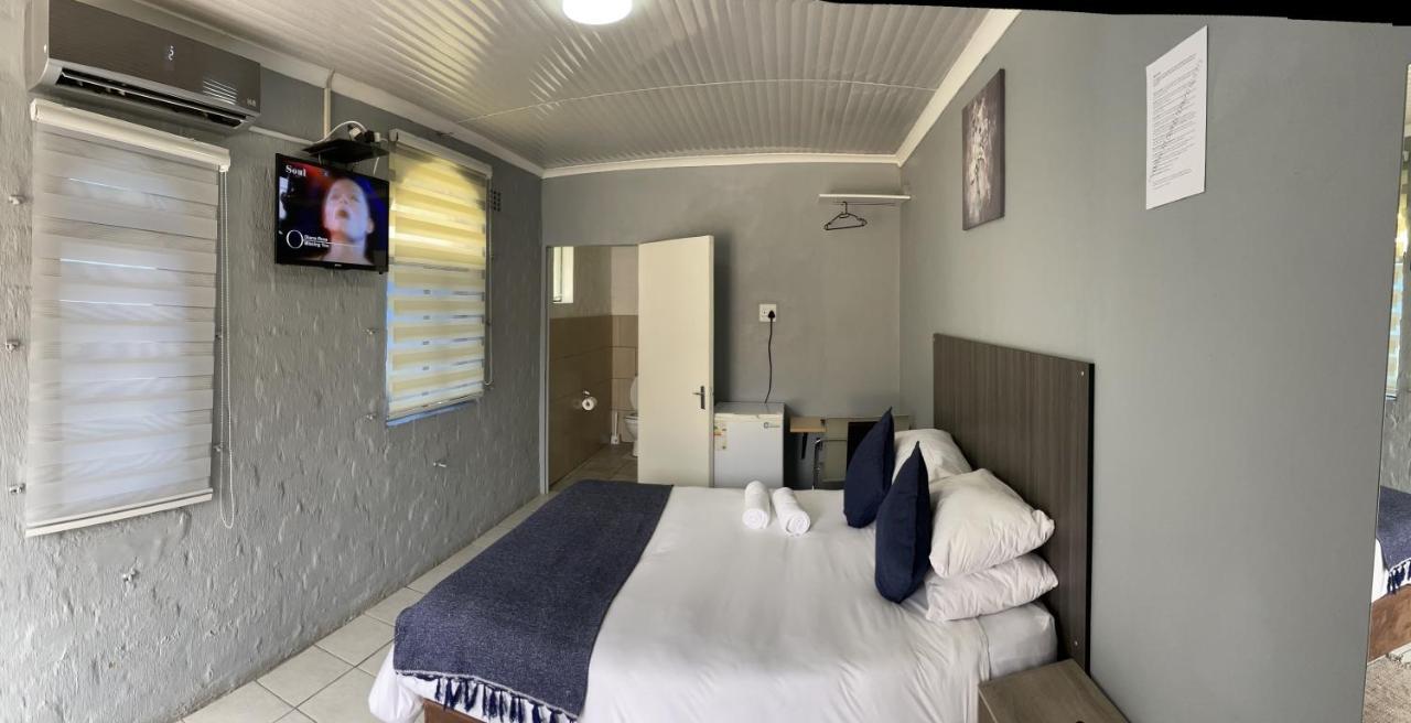 Host Hub Guest House Κέμπτον Παρκ Εξωτερικό φωτογραφία